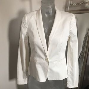 RW&Co Women’s White Blazer - Size 4